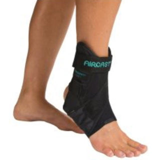 Aircast Ankle Braces AirSport Brace, Right, Medium [02MMR]
