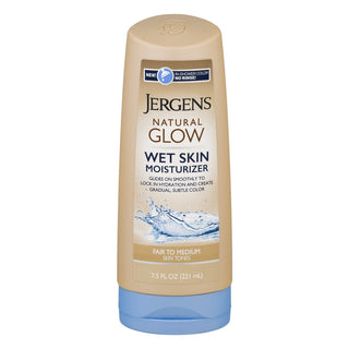 Jergens Natural Glow Moisturizer, Wet Skin, Fair To Medium Skin Tones