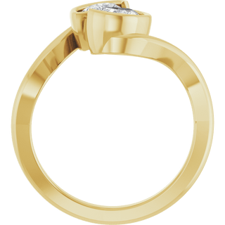Deux Lumières Engagement Ring
