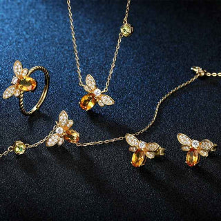 L’Abeille Dorée Necklace