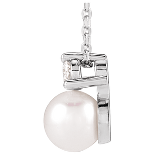Aurélie pearl pendant necklace, alternate view