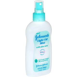 Johnsons Light Oil Mist With Aloe Vera
