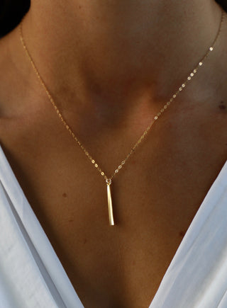 DX - PETITE BAR NECKLACE