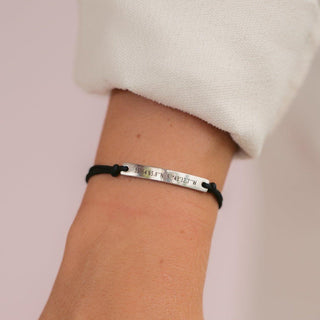 Customizable String Bracelet
