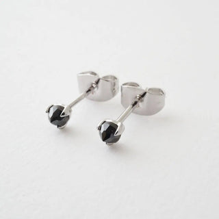 Iron Ore Point Solitaire Studs